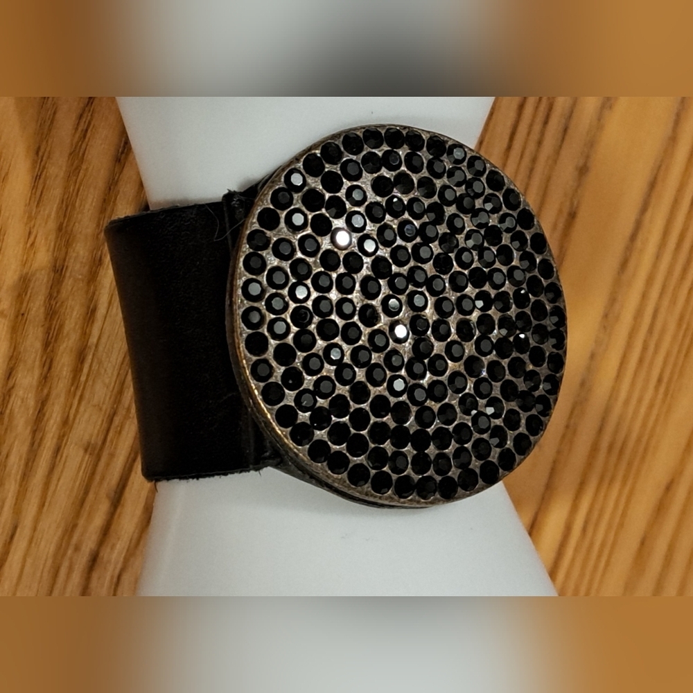 Elegant Black Beaded Bracelet